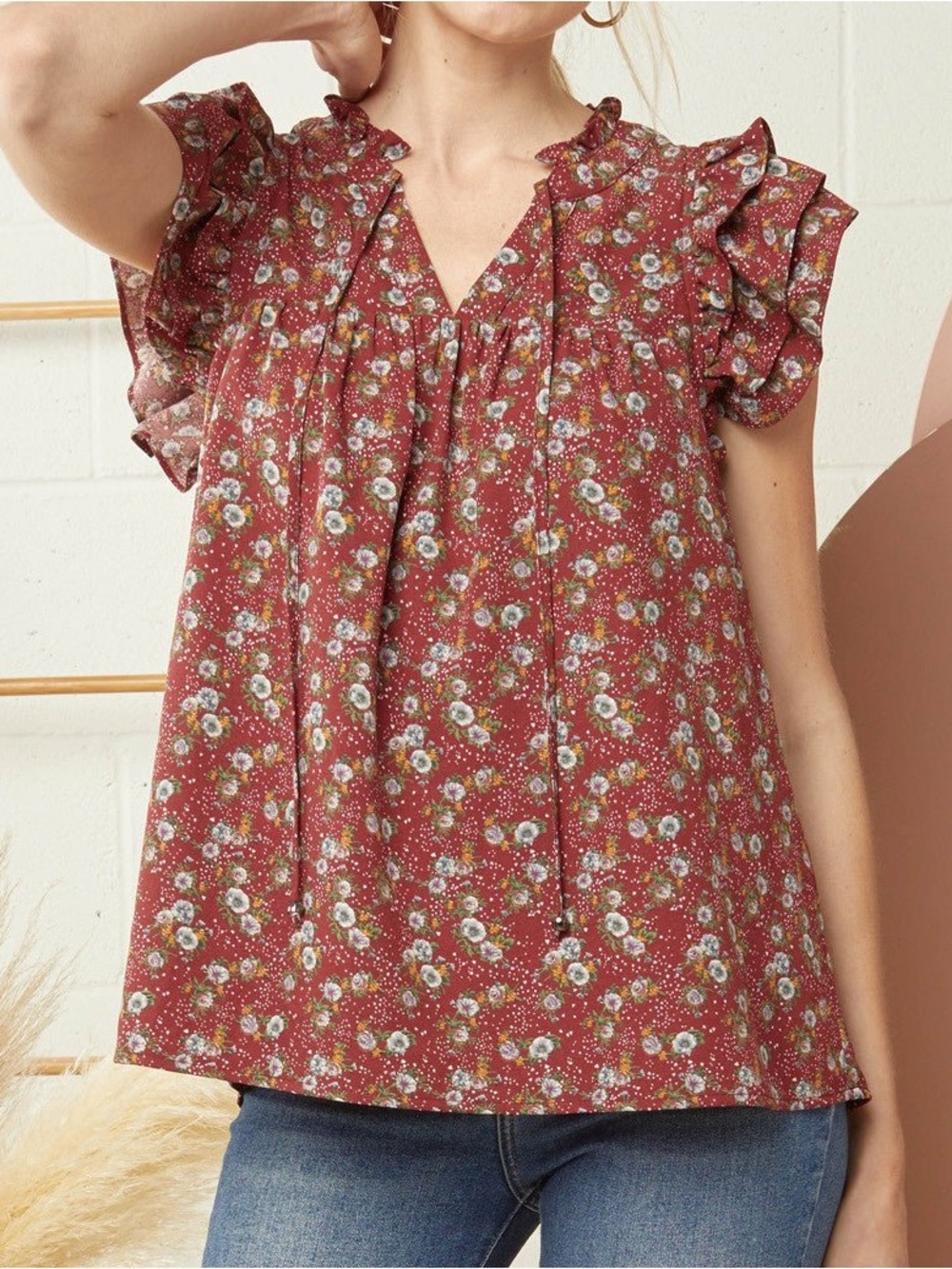 entro Red Floral Ruffle Sleeve Blouse